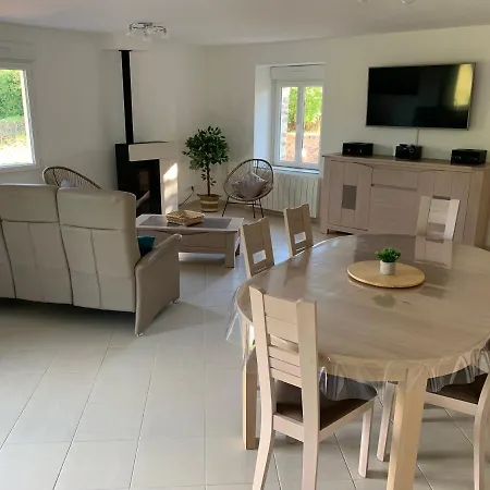 Blackberry - Maison De - With Wifi Holiday home